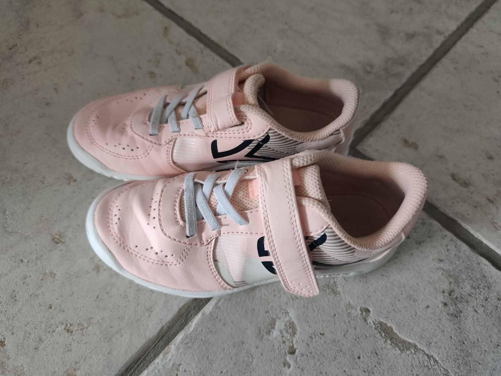 Scarpe per ragazze: Hallen Schuhe ARTENGO  – Usato da Chur venduto da Rodanisa 6