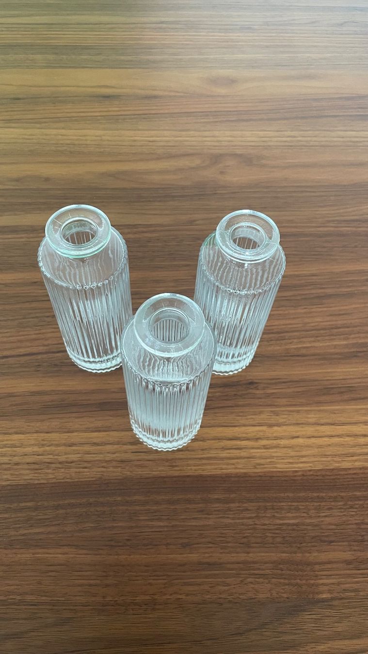 Vasen & Gefässe: 3 Glasvasen geriffelt klein – Gebraucht aus Wetzikon ZH von Filopf 1
