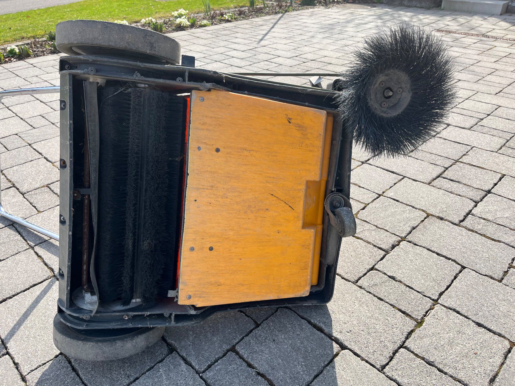 Tutte le macchine: Kehrmaschine WAP BK800 – Usato da Wolfhausen venduto da zottel4 5