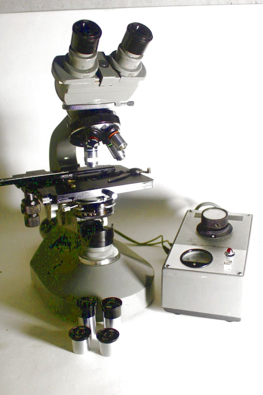 Olympus Microscopes: Professionelles Binokular OLYMPUS EHA / Transformator TE-II – D'occasion à Bern par kultiges 9