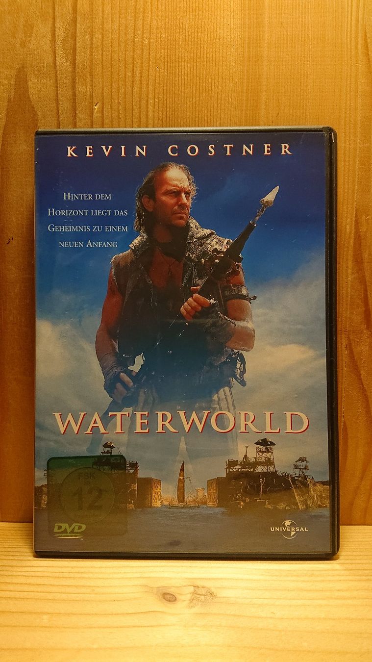 Tutti i DVDs: WATERWORLD DVD mit Kevin Kostner – Usato da Wilderswil venduto da Exebub