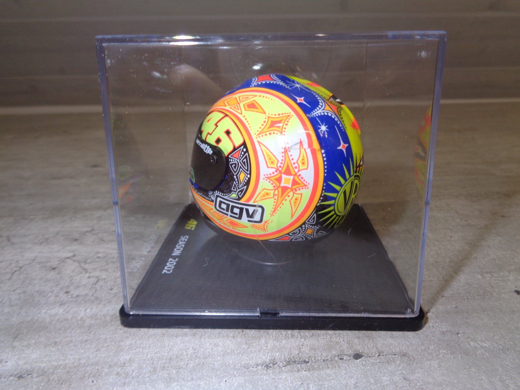 Spark Modellini d'auto: Spark 1:5 Casque Valentino Rossi 46 2002 – Nuovo e nell'imballaggio originale da Reconvilier venduto da rallycar 5
