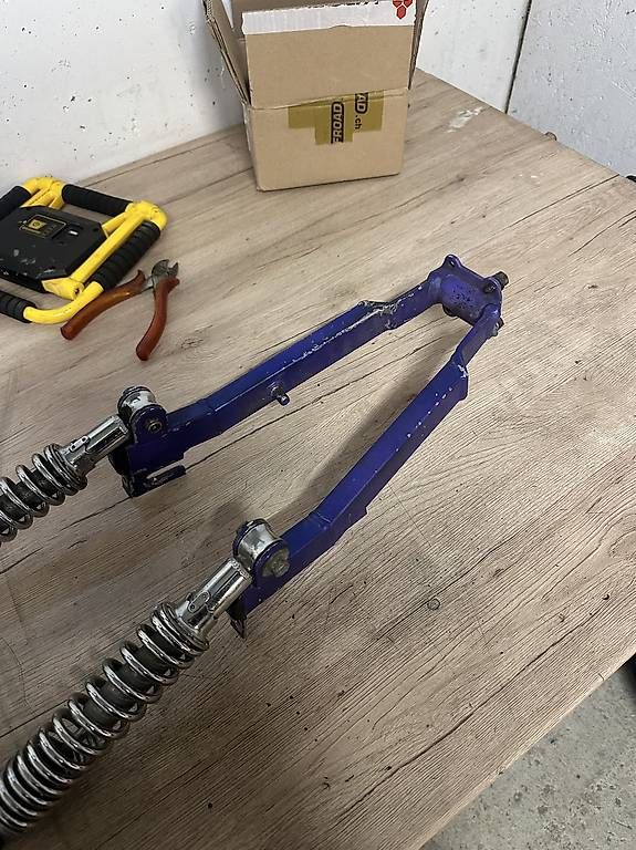 Puch Ciclomotori: Puch Schwinge verstärkt mit Stossdämpfer – Usato da Geiss venduto da Koebali 2