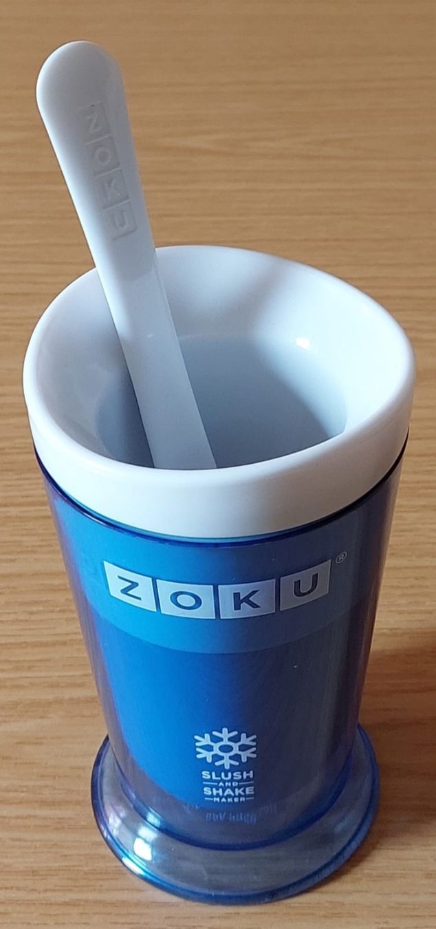 Elettrodomestici da cucina: Blauer Zoku Slush Maker and Shake maker - Sommer - Slush-Eis – Usato da Urtenen-Schönbühl venduto da Kahru