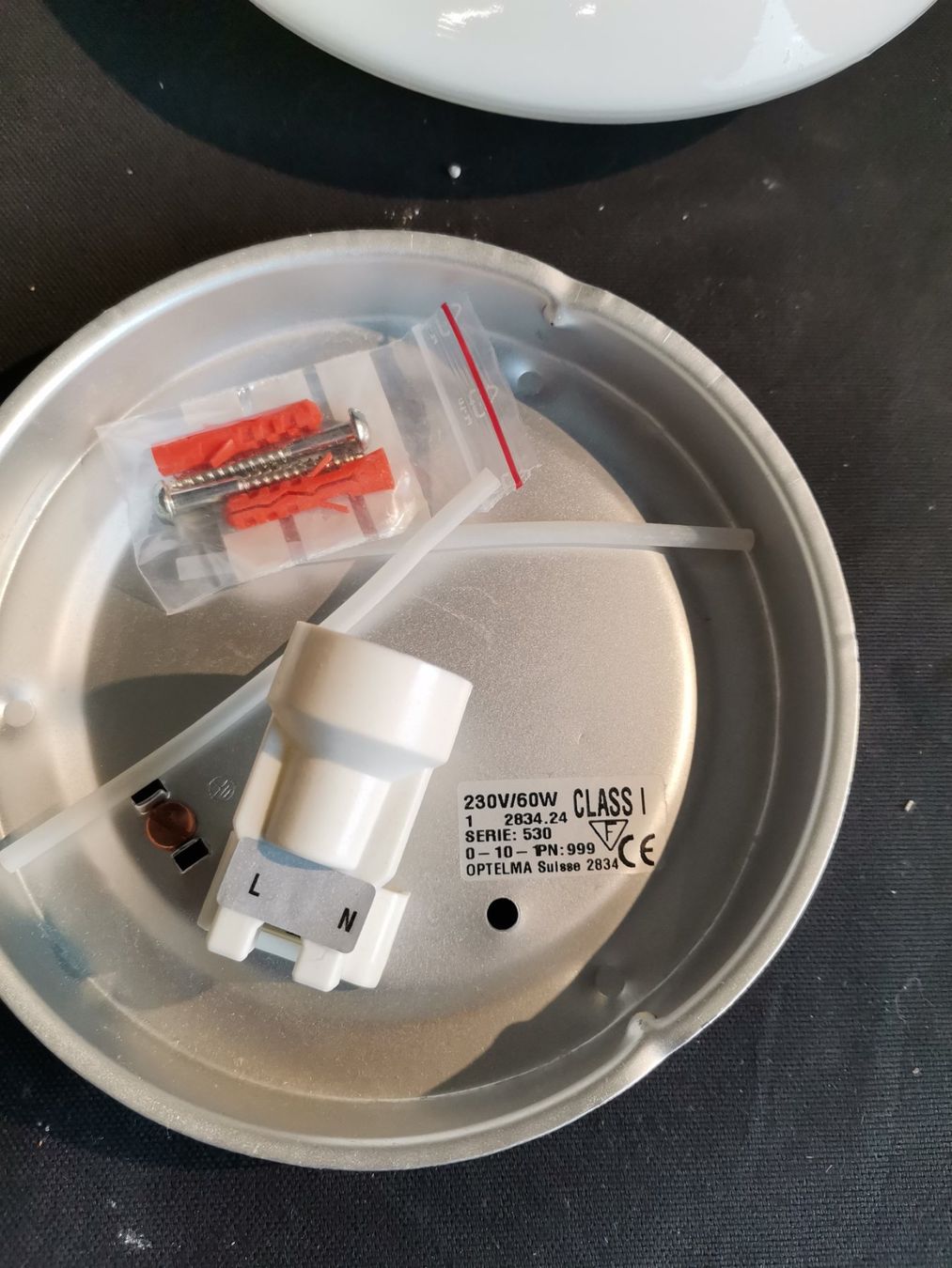 Lampadari & plafoniere: Deckenlampe Optelma, Lampe, zwei Deckenlampen, Leuchte – Usato da Wiedlisbach venduto da materialkreislauf 1