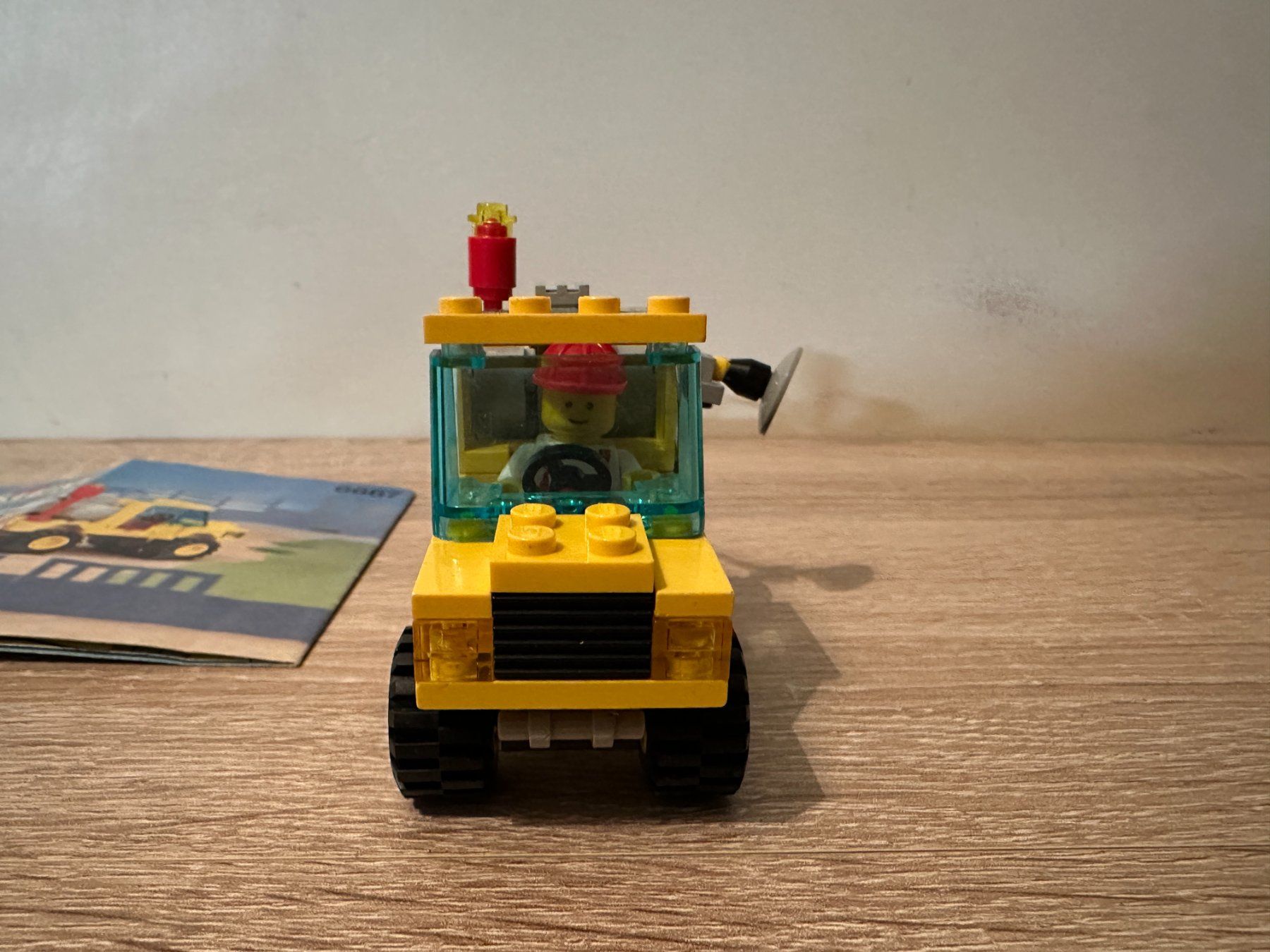 Lego Kit di costruzioni: LEGO 6667 Pothole Patcher – Usato da Basel venduto da Don-Angel 4