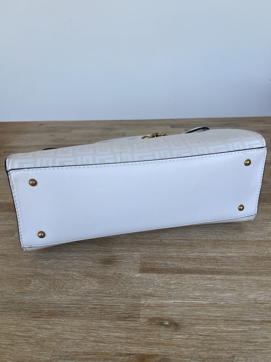 Guess Borse da donna: Guess Weisse Tasche – Usato da Dübendorf venduto da kat_yx9r 9