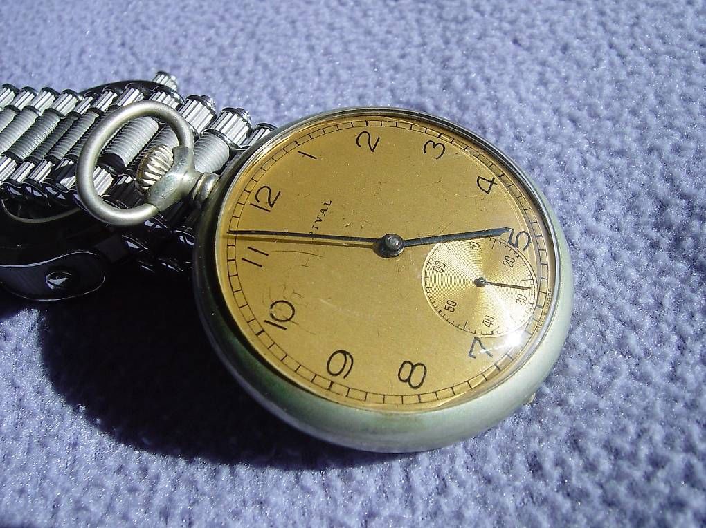 Orologi: Sackuhr RIVAL  – Usato da Zürich venduto da capo-capo
