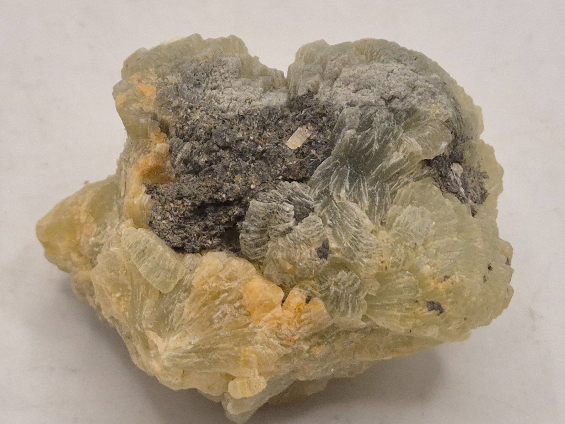 Minerali & Pietre curative: Prehnit, Marokko (39) – Nuovo e nell'imballaggio originale da Winterthur venduto da LukasMineralienOase