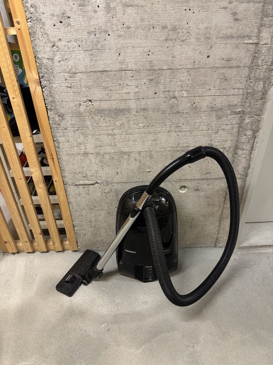 Siemens Staubsauger & Zubehör: Siemens Evolution Power Edition Vacuum Cleaner 1800W – Gebraucht aus Glattbrugg von art_j5pm 2