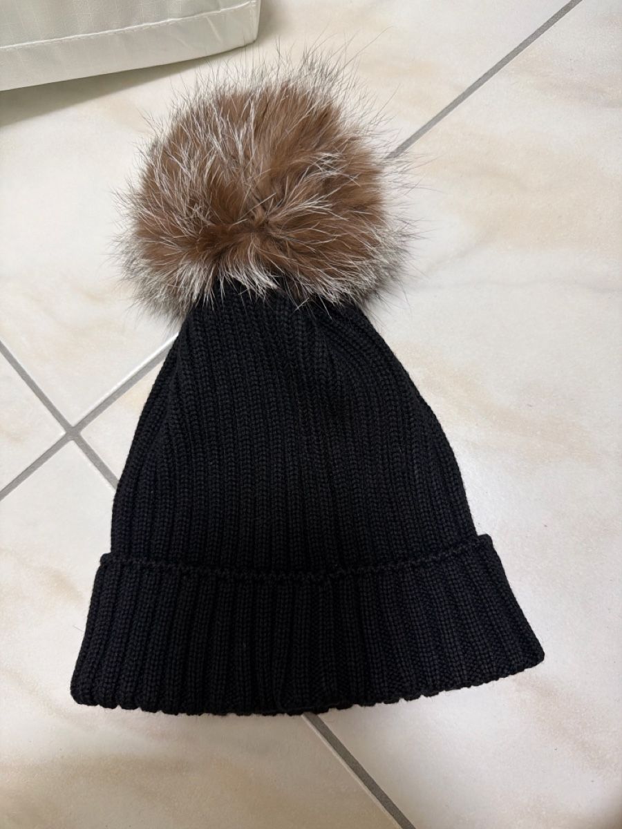 Moncler Copricapi, berretti & cappellini: Moncler mütze kinder – Usato da Muttenz venduto da Suelaaa 1