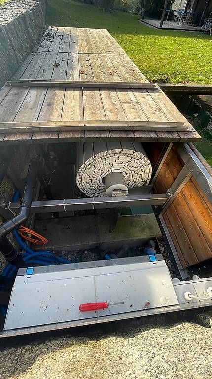 Altro Materiale elettrico: Automatische Poolabdeckung mit Fernbedienung – Usato da Busswil/BE venduto da roger220673 4
