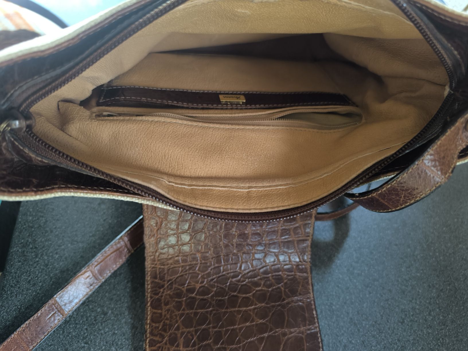 Taschen für Damen: ASSIMA Vintage Canvas/Ledertasche beige – Gebraucht aus Schaffhausen von gab_v5qf 5