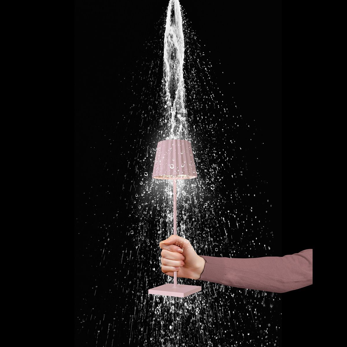Lampade: LED Aussen Tischleuchte, Pink, IP54 – Nuovo (secondo la descrizione) da Kreuzlingen venduto da Smart-Light 1