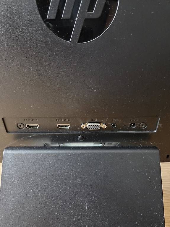 Ecrans: HP PC Bildschirm – D'occasion à Schliern b. Köniz par dam_5s9t 2