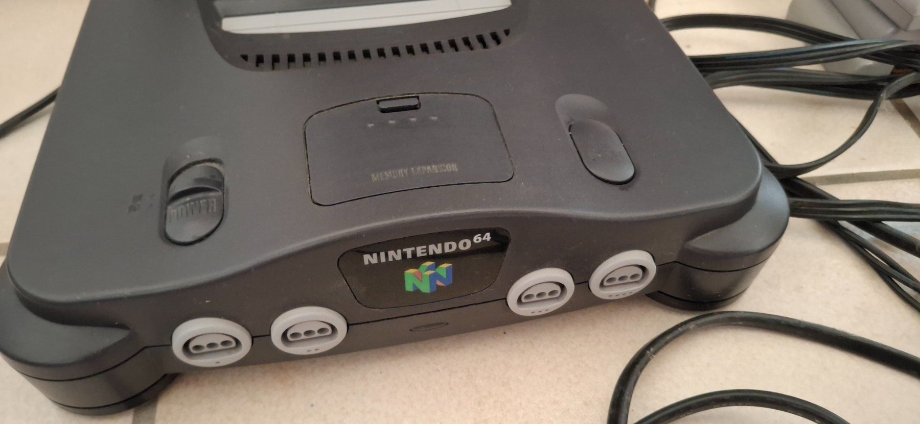 Nintendo Konsolen: Nintendo 64 Konsole mit Spielen und Controllern – Neu (gemäss Beschreibung) aus Bülach von cor_nfm8 4