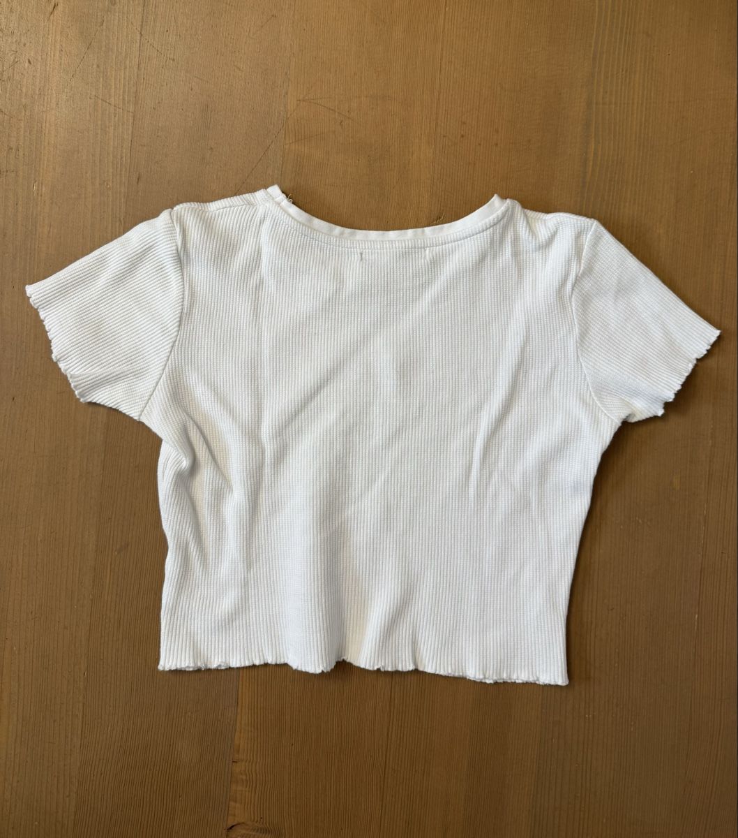 Pull&Bear T-Shirts: weisses Crop Top von Pull&Bear – Gebraucht aus Huttwil von mandala123 2