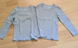 2x Graue Langarmshirts Grösse 98/104 guter Zustand