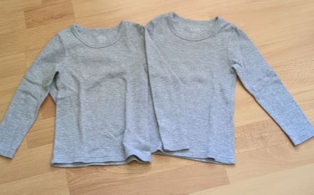 2x Graue Langarmshirts Grösse 98/104 guter Zustand