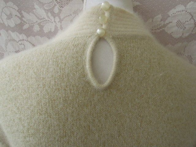 Maglioni & Felpe: Gr. 36 YARELL ecru/gold Pulli mit Wolle Angora VINTAGE – Usato da Basel venduto da FRAU.ZAUBER.MOND 2