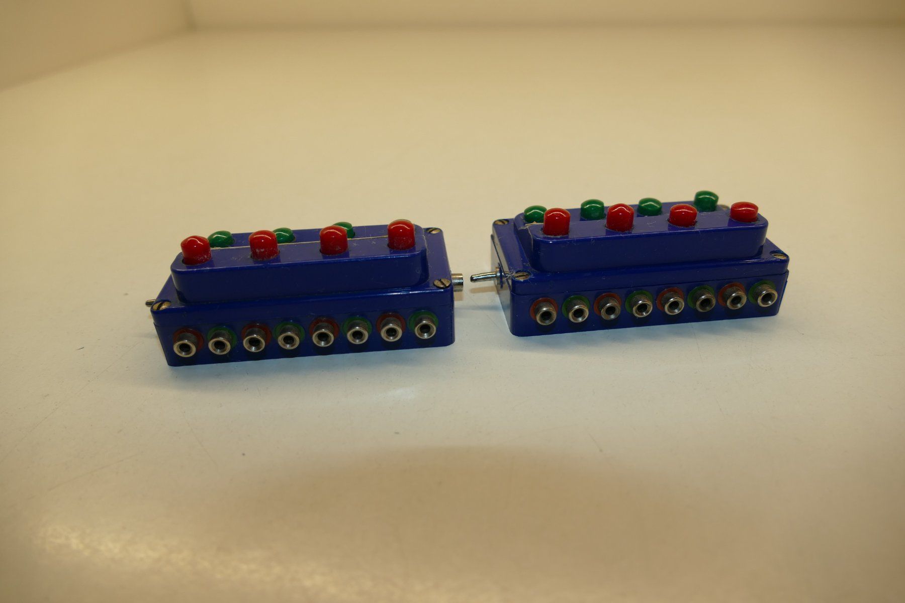 Märklin Modellini di ferrovie: Märklin H0: 2xStellpult Einheit 3 – Usato da Niederhasli venduto da rail-duerst 2