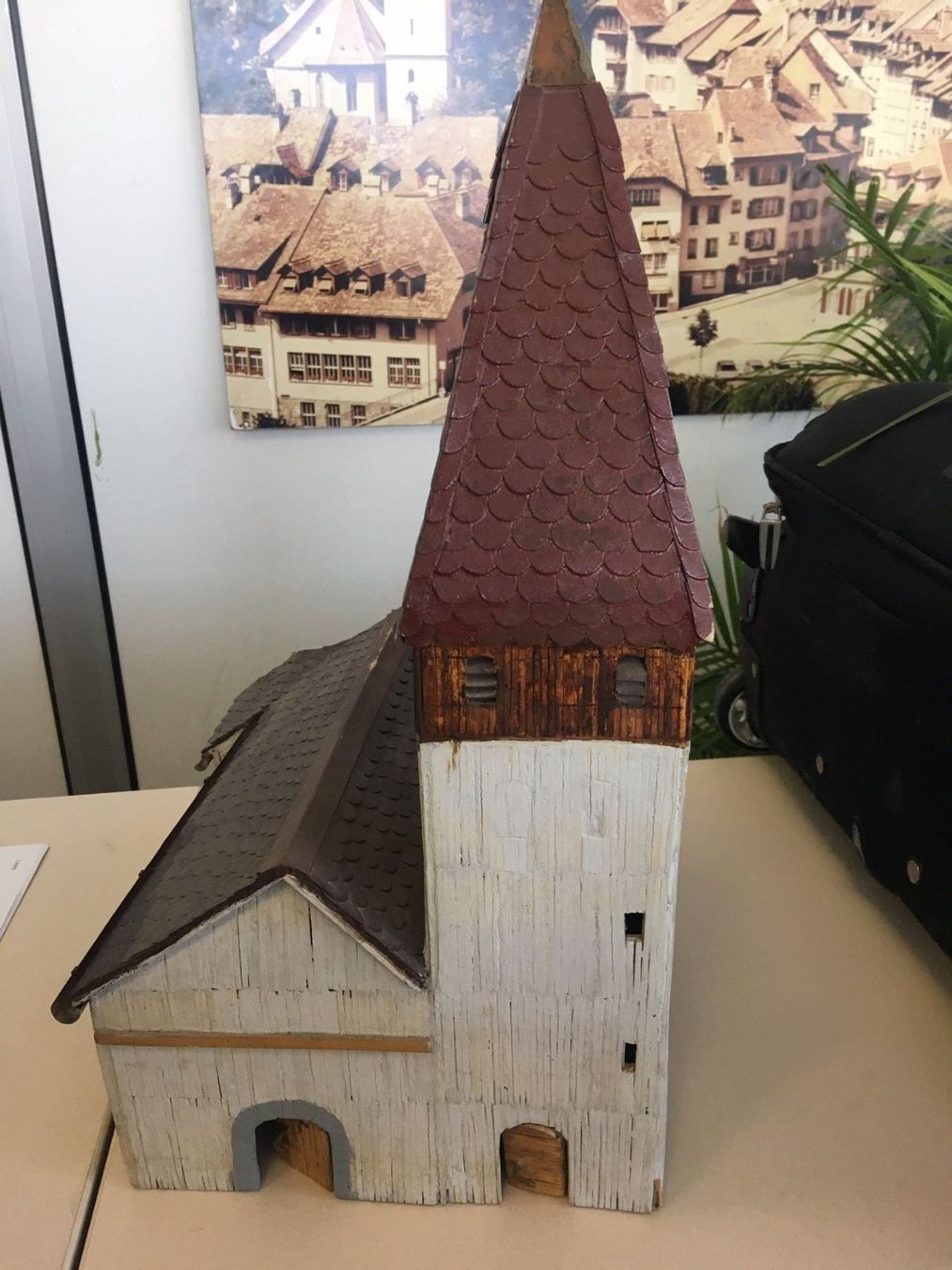 Articoli in legno: Kirche handgefertigt aus Holz ! – Usato da Brügg BE venduto da schwimmer01 4