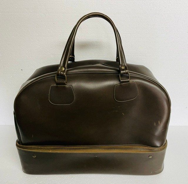 Borse: Alte Reisetasche auf Kunstleder – Usato da Oberrieden venduto da Ket25