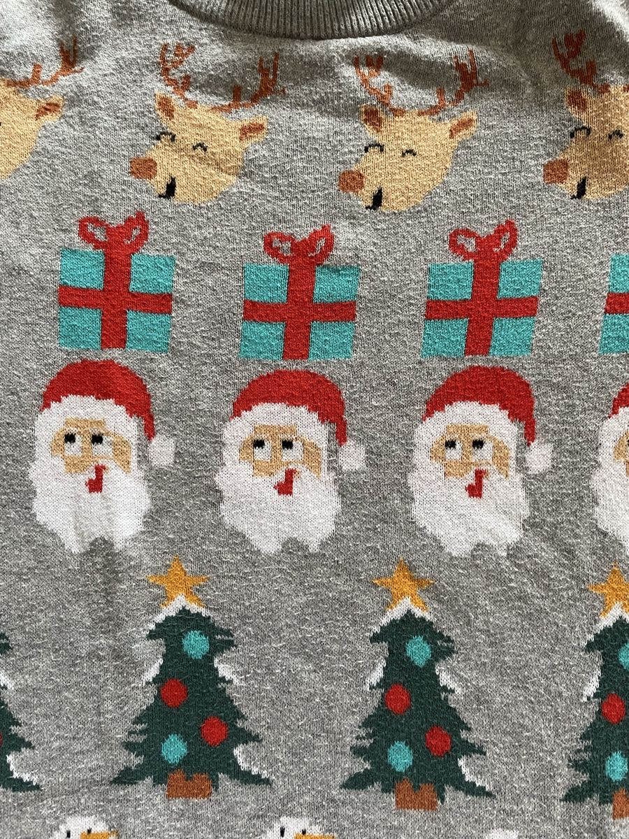 H&M Pulls et sweat-shirts: Weihnachtspullover Grösse 122/128 – D'occasion à Goldswil par Fisel 3