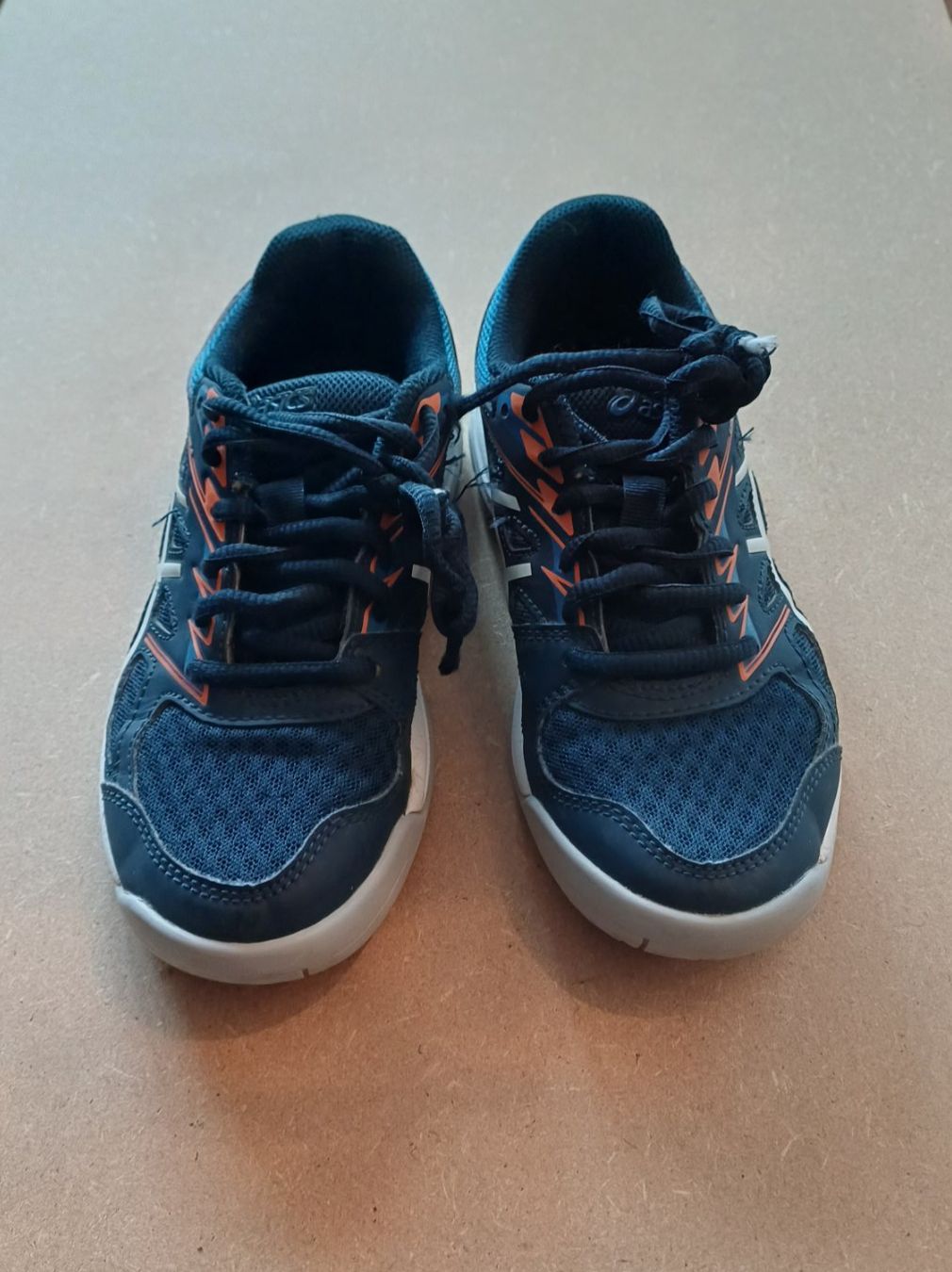Asics Schuhe für Jungen: Asics Schuhe Gr.32.5 – Gebraucht aus Oberrieden von Raja011 2