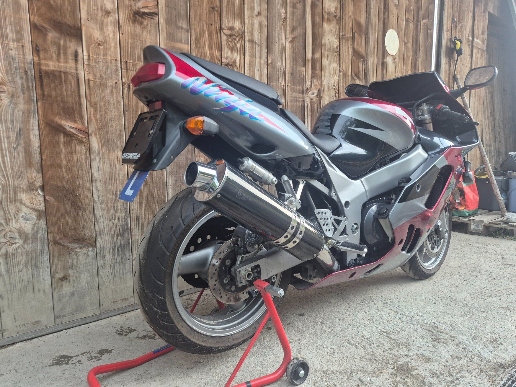Kawasaki Strada: Kawasaki Ninja ZX9R – Usato da Dättlikon venduto da man_ct9m 2