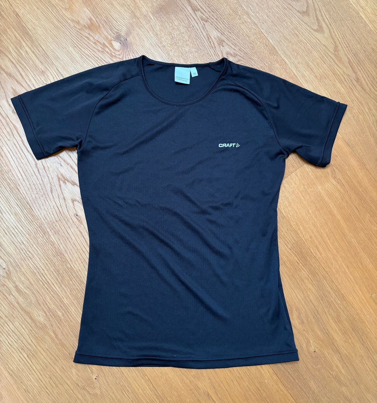 Craft T-shirt: CRAFT Shirt - schwarz Grösse 36 – Usato da Bern venduto da lolapennt
