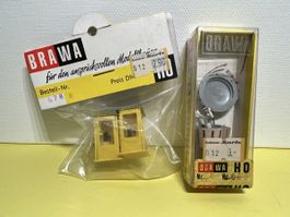 Brawa Verkehrsinsel und Telefonkabinen in 1/87