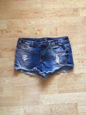 Kurze Jeans "FRENCH KISS" Gr. 38...