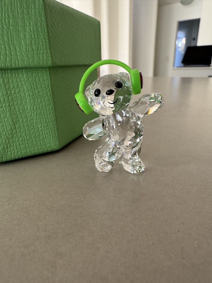Swarovski Statuette: Swarovski bear with headphones – Usato da Freienbach venduto da sat_yny8