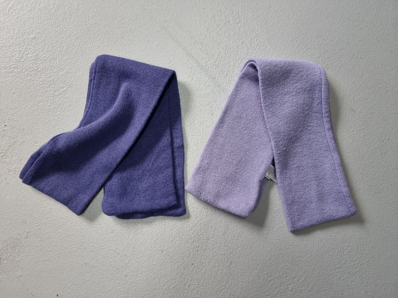 Altro abbigliamento per bambina: Schal – Usato da Lostorf venduto da Venice16