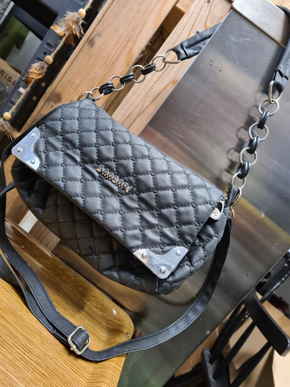 Borse da donna: Weiche Handtasche mit Kettengriff – Usato da Amriswil venduto da used2use