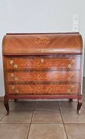 Bureau secrétaire à cylindre en marqueterie, style Louis XV