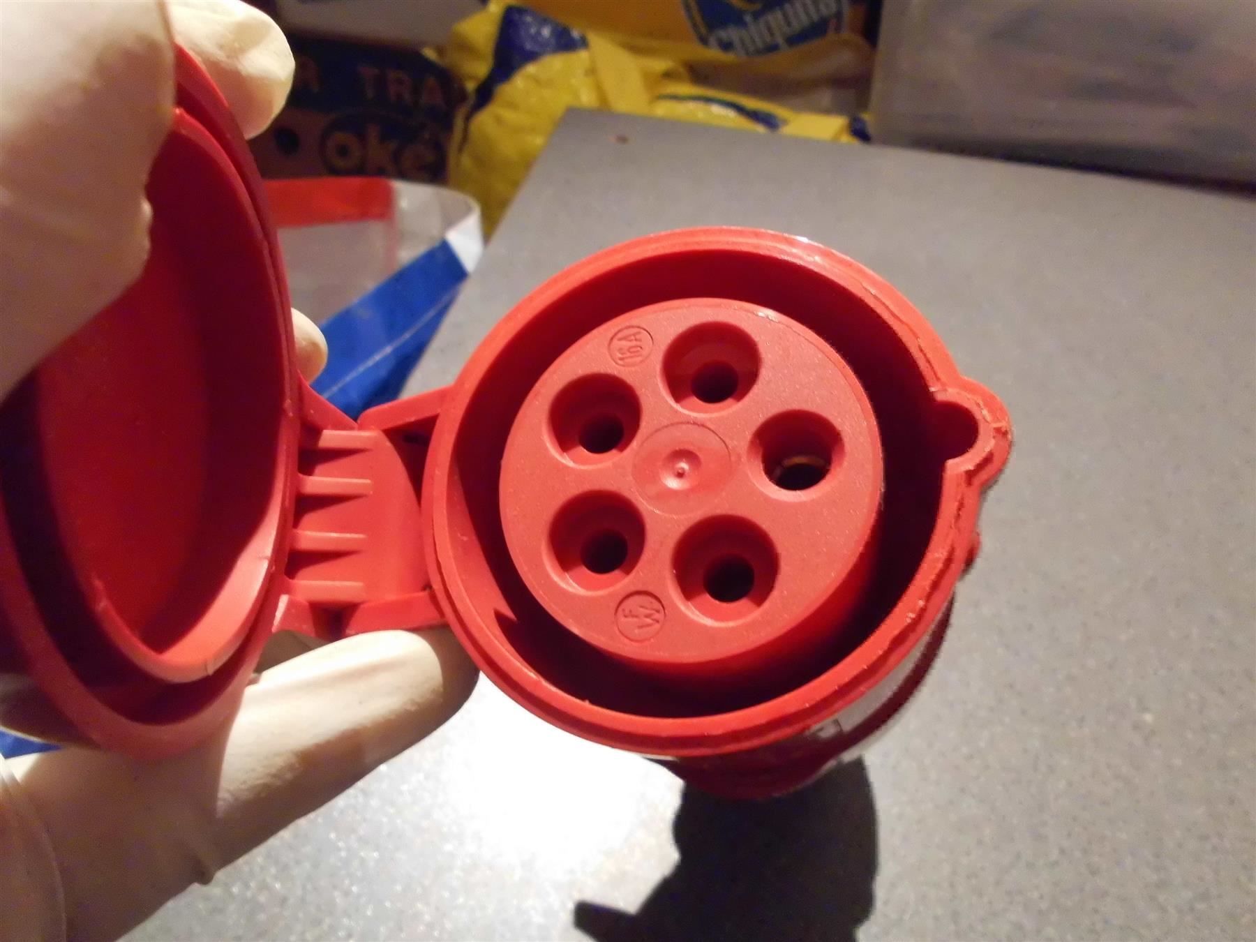 Elettrotecnica: Kupplung/Stecker Walther, Type 330 IP 44 – Usato da Zürich venduto da Motzkuh 1