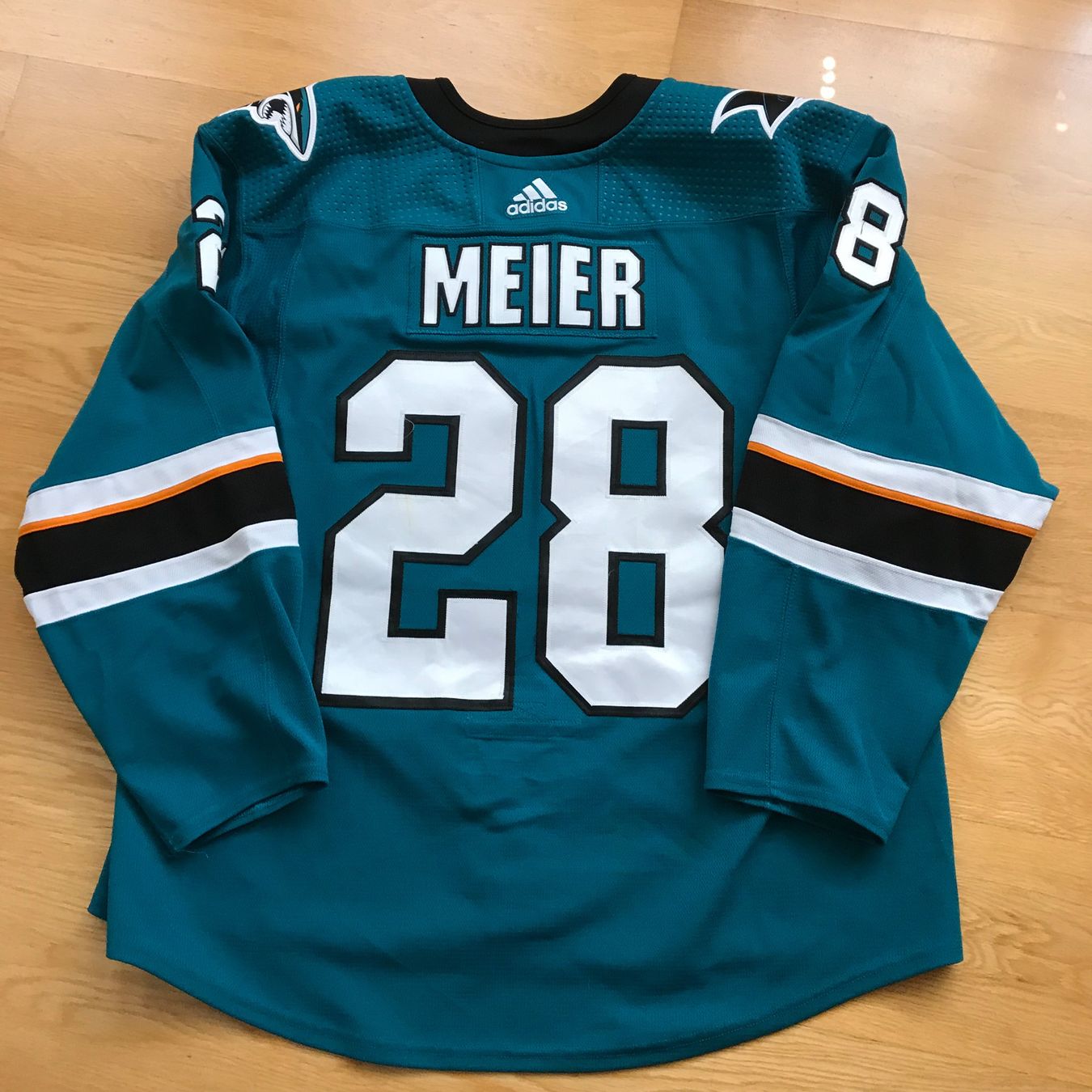 Gameworn Canottiere & Pantaloni: San Jose Sharks 2018-19 game worn Timo Meier – Usato da Bern venduto da Myloulou 1