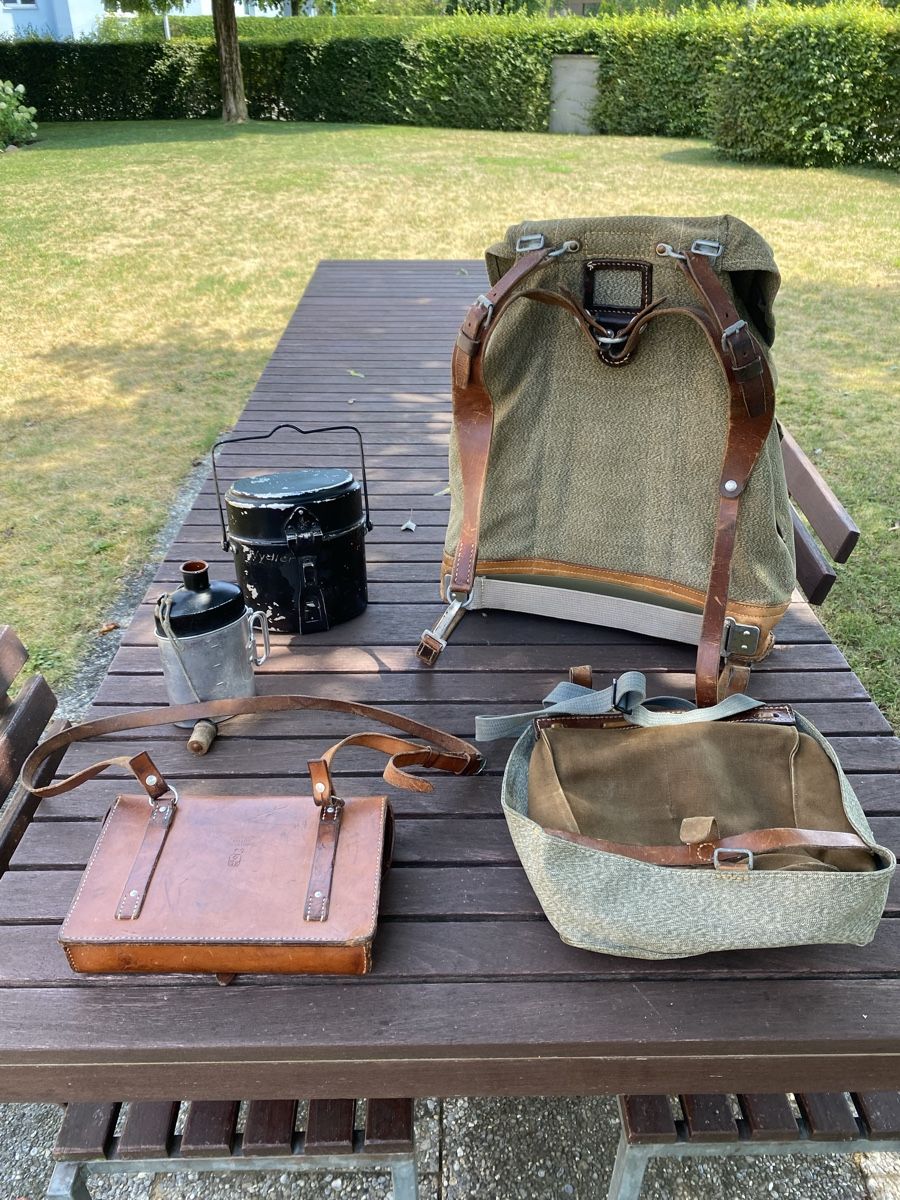 Armée suisse Sacs à dos: Armee Rucksack und Taschen Set mit Kochgeschirr  – D'occasion à Embrach par bea_8424 2