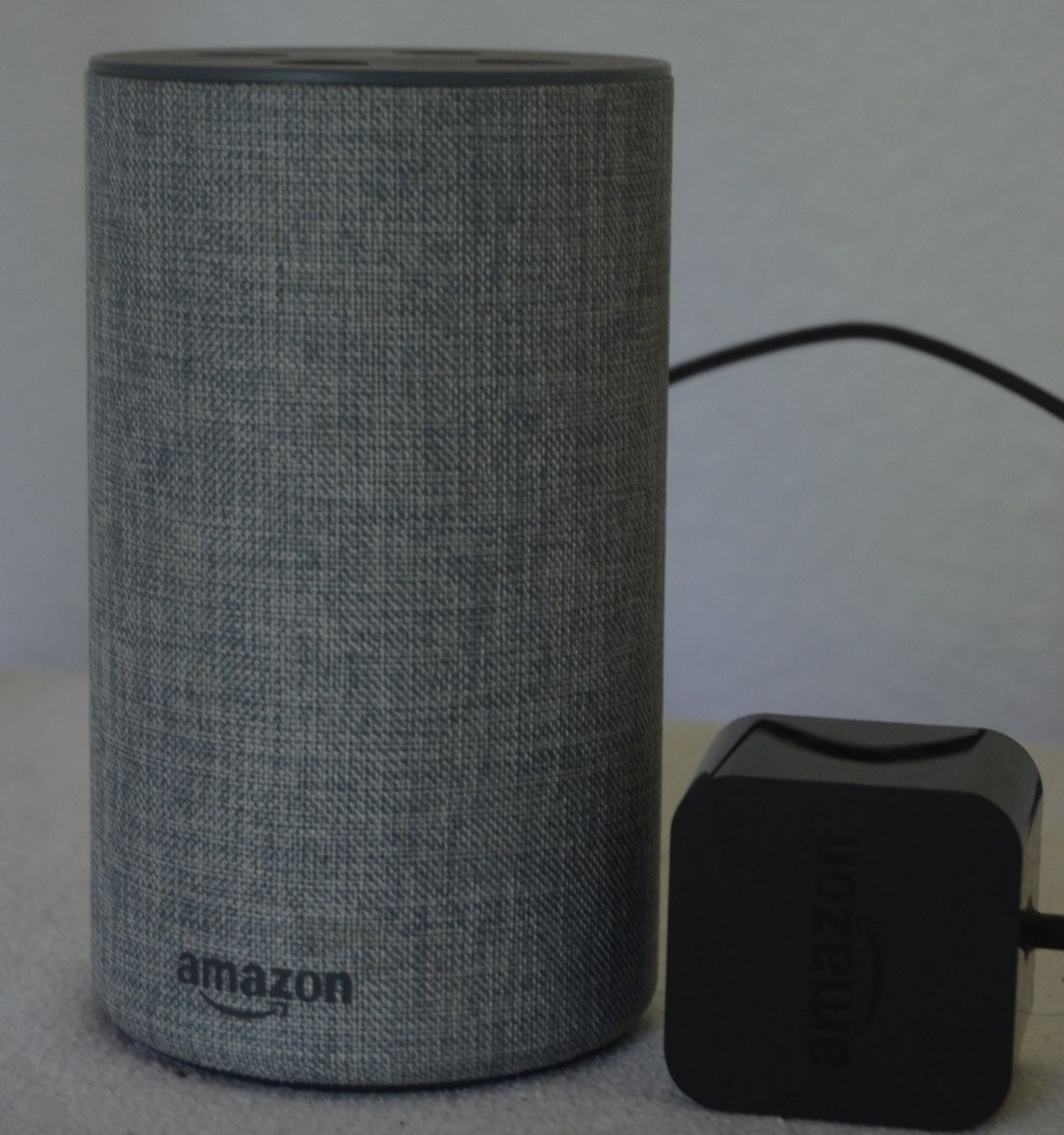 Amazon Haut-parleurs: Amazon Echo Alexa  Lautsprecher / haut-parleur – D'occasion à Collonges par arashee 1
