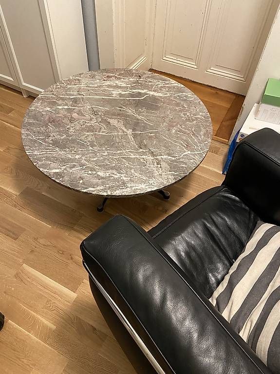 Eames Tische: Coffee table Eames – Gebraucht aus Lausanne von lau_8vk7 2