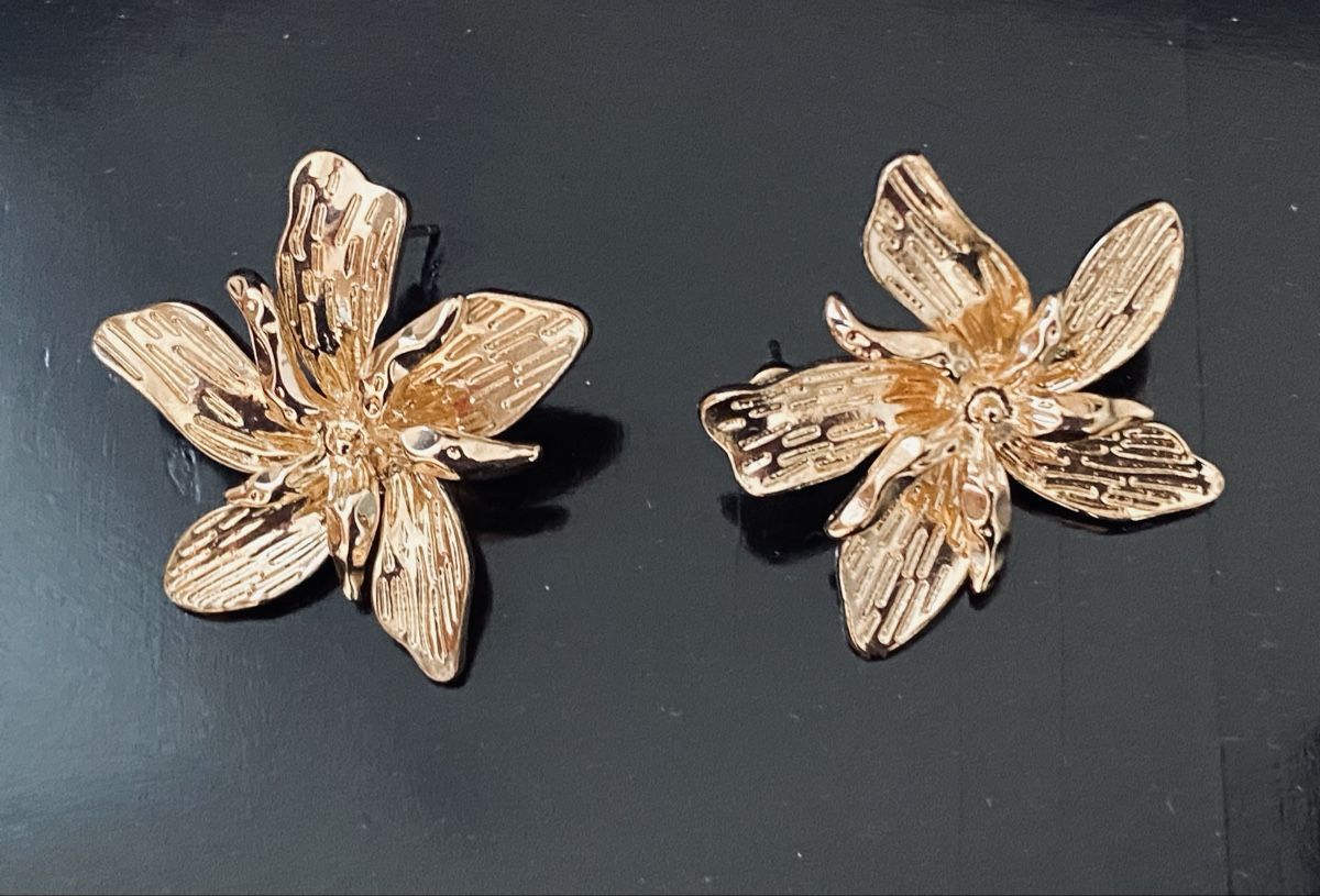 Orecchini pendenti & Orecchini a lobo: NEUE OHRRINGE GOLDFARBEN – Nuovo e nell'imballaggio originale da Malters venduto da Kuettel1