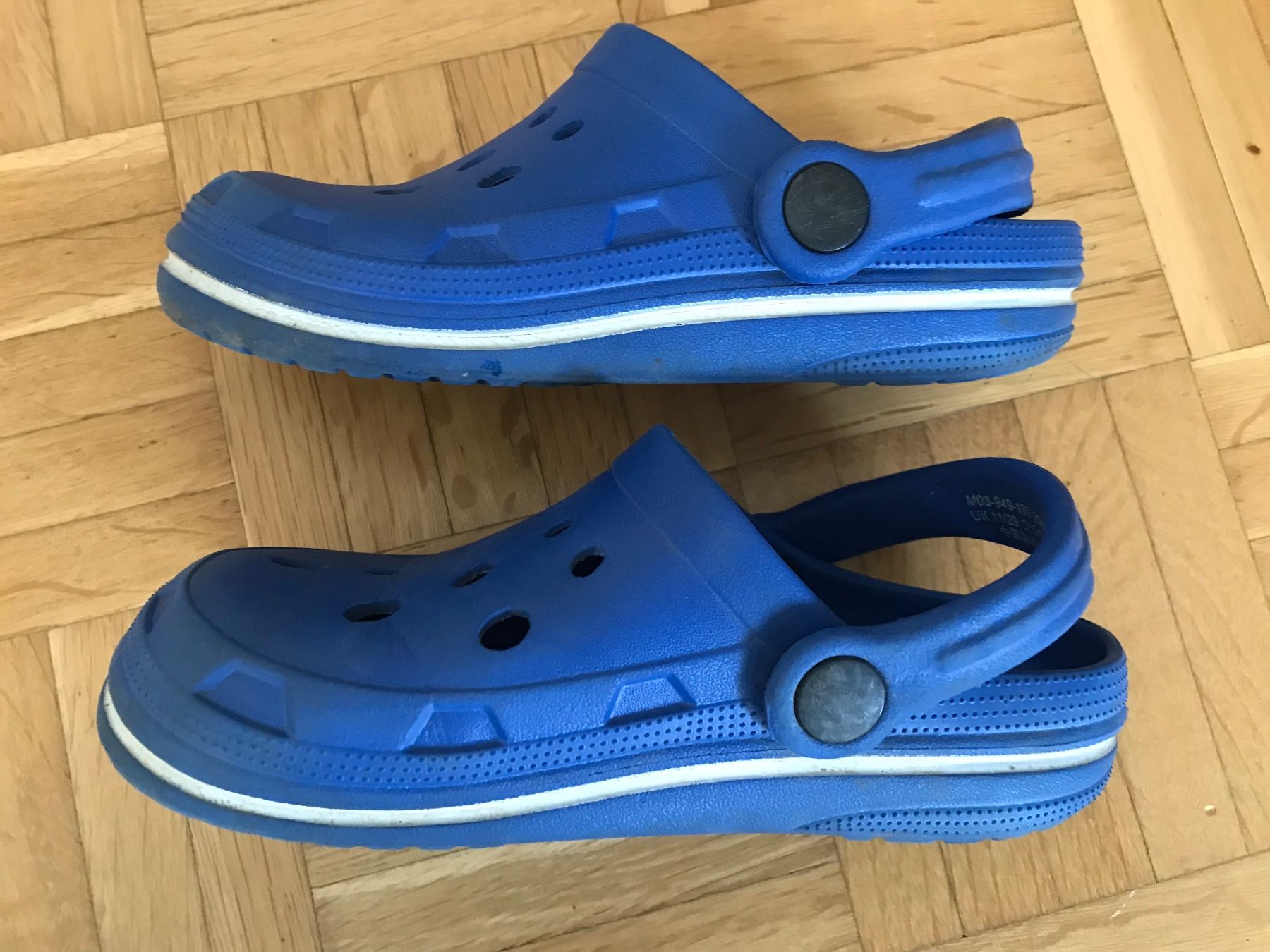 Scarpe per ragazzi: Badeschuhe von Next Grösse 29 blau – Usato da Emmenbrücke venduto da Hathor123 6