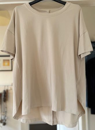SWEAT-SHIRT EN COTON AVEC DÉTAIL AU DOS! M NOUVEAUTÉ 2026/27