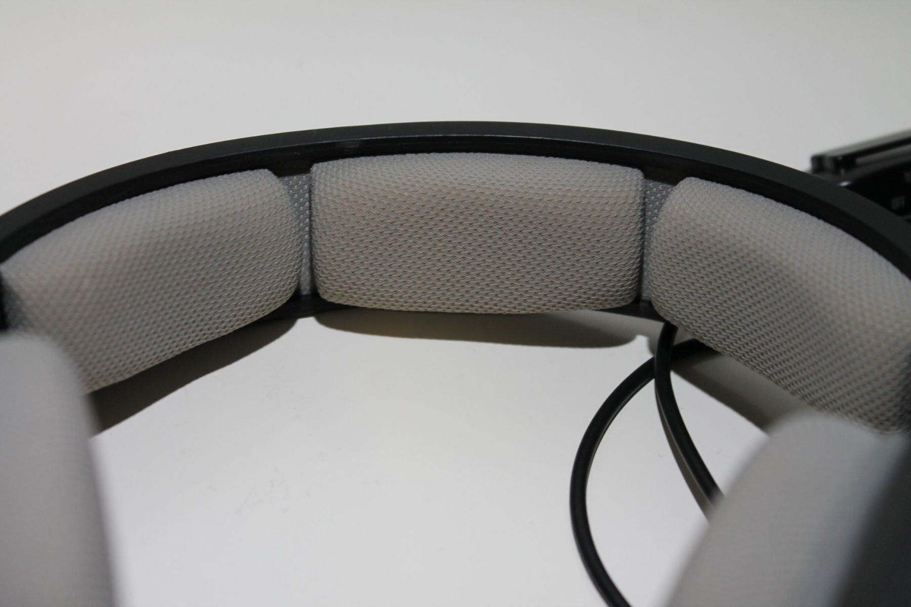 Cuffie: STEALTH XP-HORNET Multi Plattform Gaming Headset mit Mikrofo – Usato da Basel venduto da David25 7