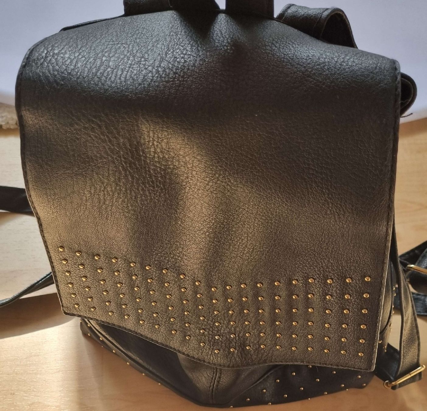 Sacs à dos: Schwarzer Handtaschenrucksack – Neuf (Voir description) à Gunzgen par Celine22
