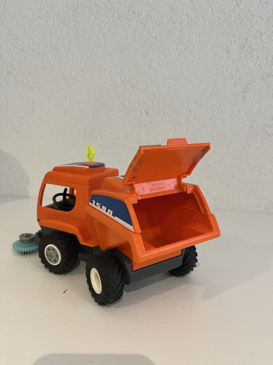 Playmobil Giocattoli: Playmobil Kehr-/ Putzmaschiene – Usato da Berikon venduto da Jeannine3450 3