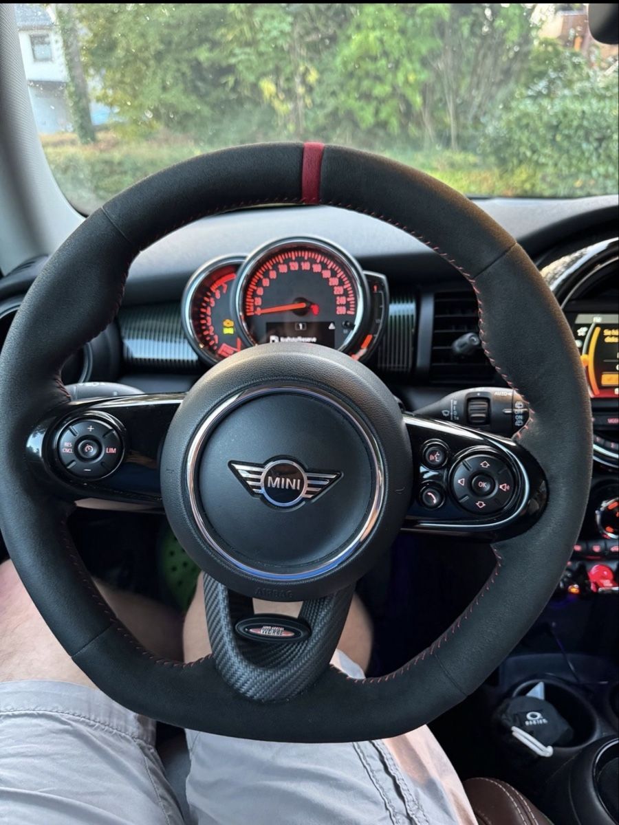 Mini Tutti pezzi di ricambio auto: Mini John Cooper Works Lenkrad Alcantara Carbon  – Nuovo (secondo la descrizione) da Wil ZH venduto da Cyril-Las