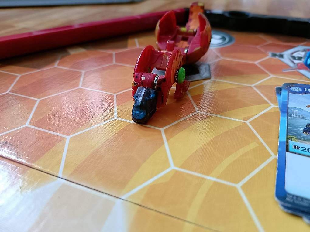 Spielzeuge: Bakugan Armored Alliance limitiert – Gebraucht aus Münchenstein von 2011nico 2